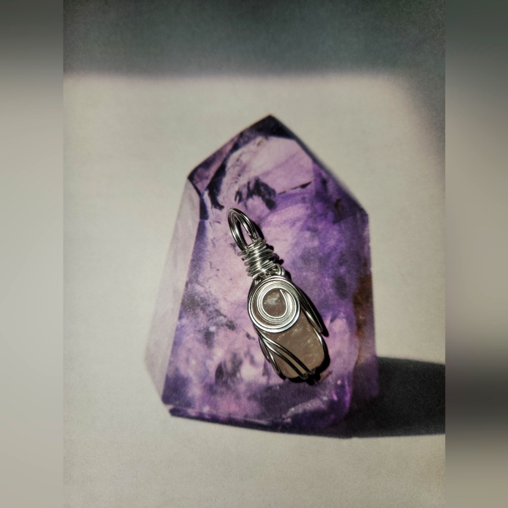 Silver Clear Quartz Wire-Wrapped Pendant